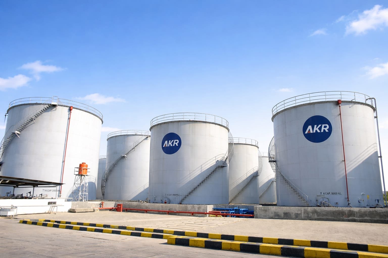 Laba Bersih AKR Corporindo (AKRA) Semester I-2026 Naik 21,2% Jadi Rp1,43 Triliun