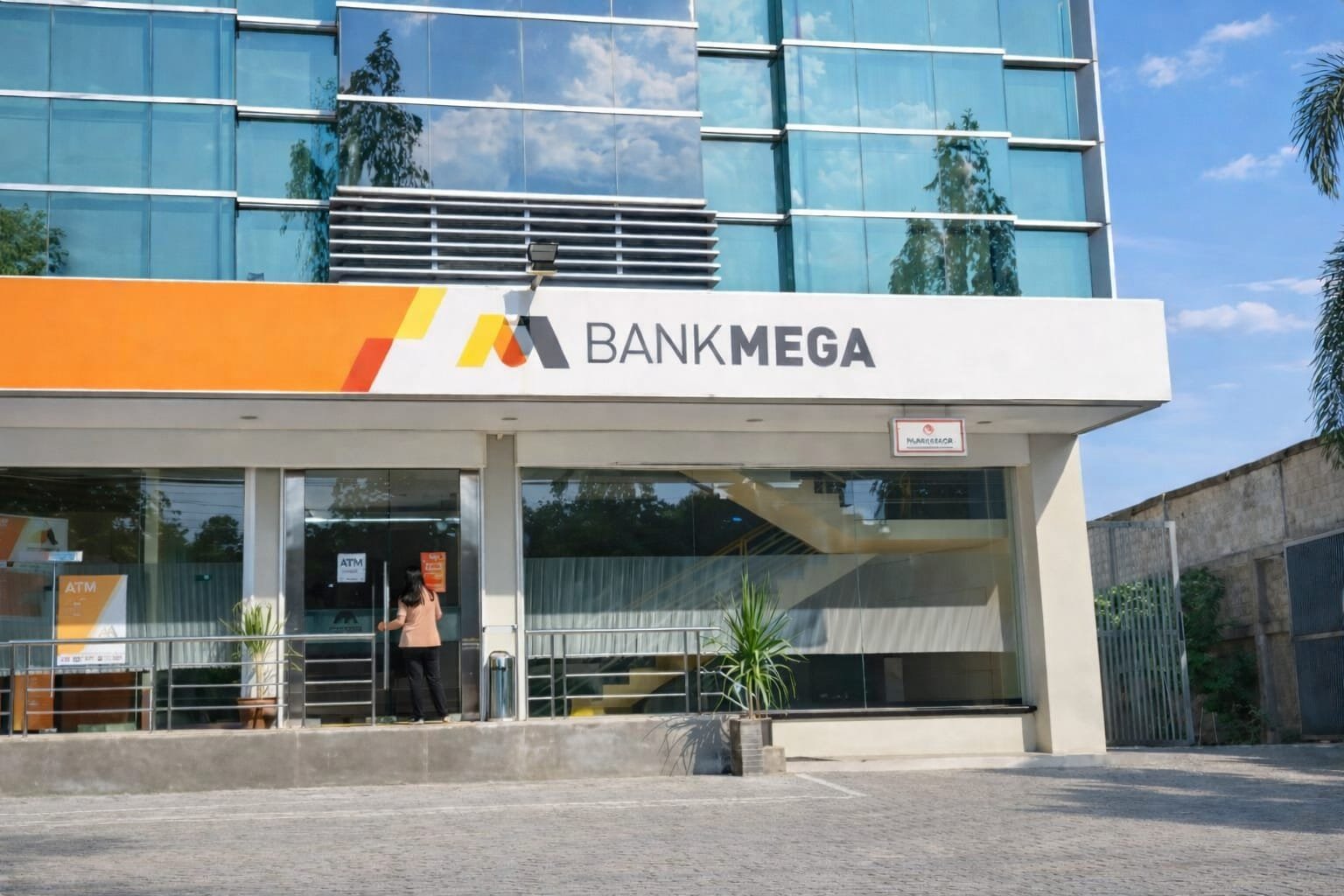 Bank Mega Pilih Skema Pembagian Saham Bonus untuk Tingkatkan Modal