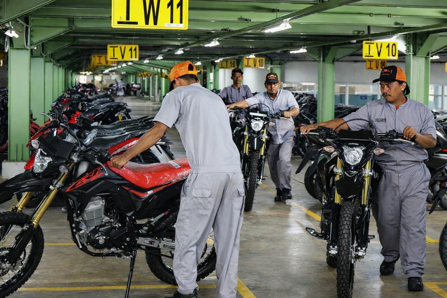 Pendapatan di 2025 Merosot, Laba Bersih MPMX Melorot 19,3% Rp461,9 Miliar