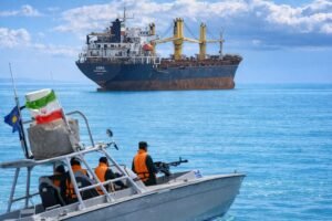 selat hormuz