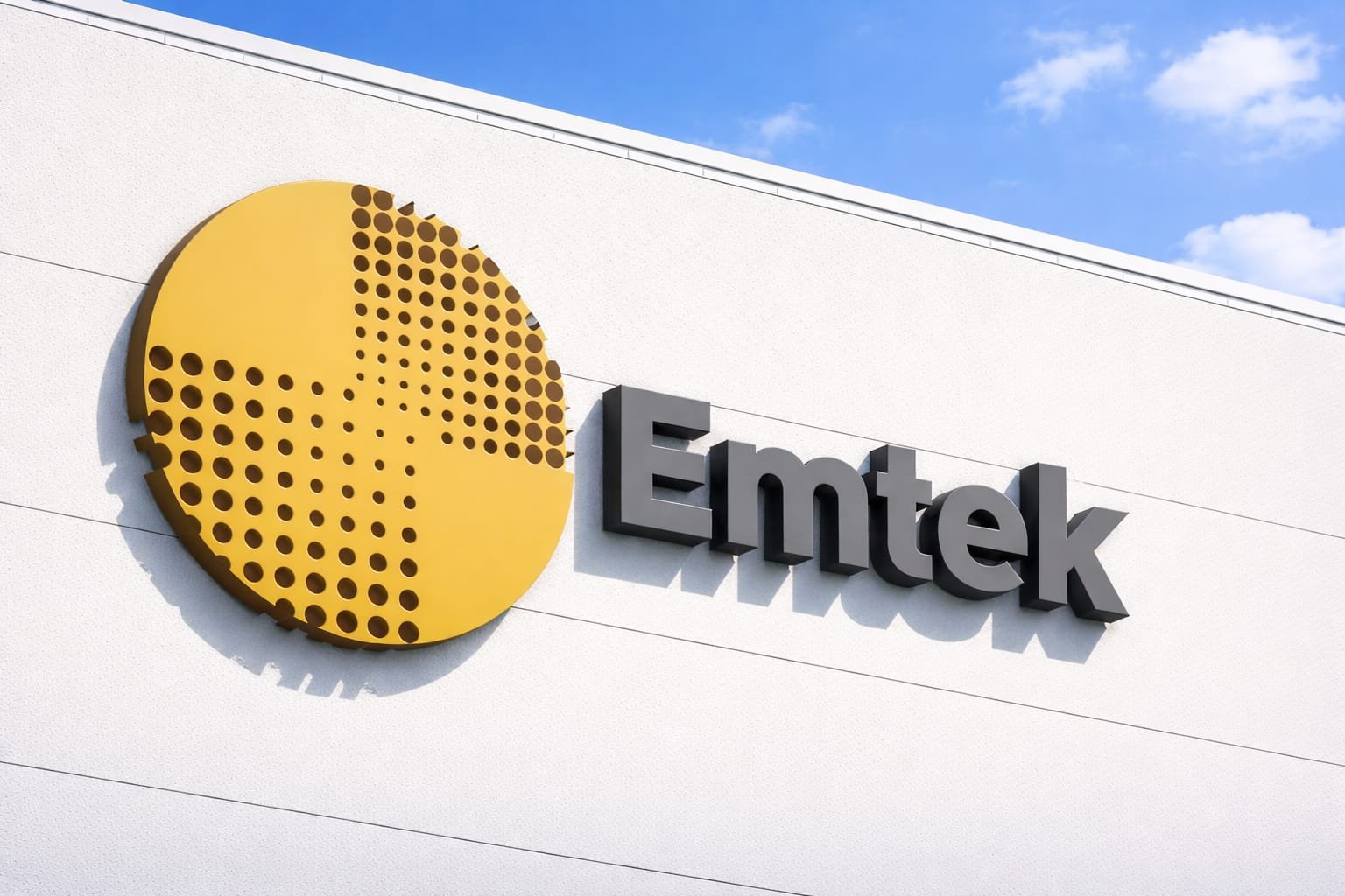 EMTK Berbalik Buntung di 1H26 Akibat Rugi Investasi Rp2,29 Triliun dan Biaya Keuangan Membengkak 54,66%