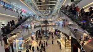 Pengunjung Mall